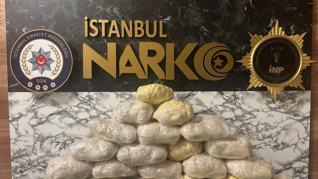 Araçtan 21 kilo eroin çıktı