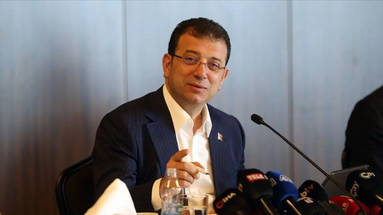 Ekrem İmamoğlu: ‘Köhneleşmiş, koltuk düşkünü, kibirli bir zihniyet; kendi beka kumarlarında sizin hayatlarınızı masaya sunuyor’
