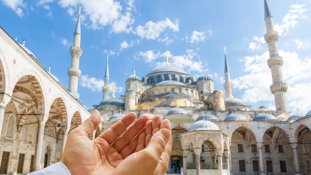 26 Haziran Cuma Hutbesi: Diyanet bu hafta 'Aile Olmak' konusunu ele aldı