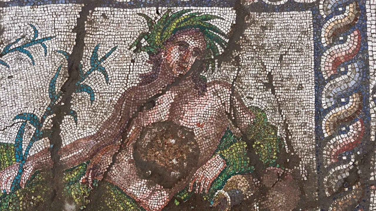 M.S. 3. yüzyıla ait nadir bir nehir tanrısı betimlemesi ortaya çıkarıldı