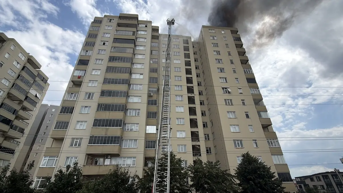 16 katlı apartmanda yangın