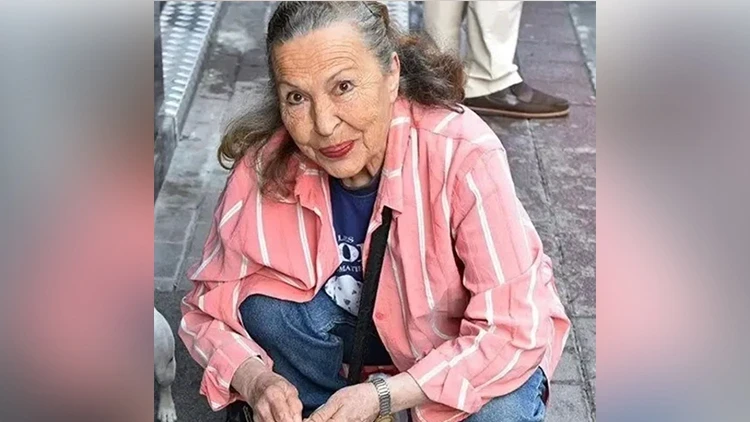 Oyuncu Emel Yıldız hayatını kaybetti