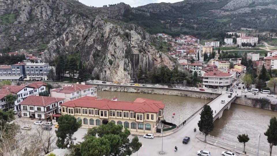 Amasya'nın asırlara meydan okuyan taş köprüleri
