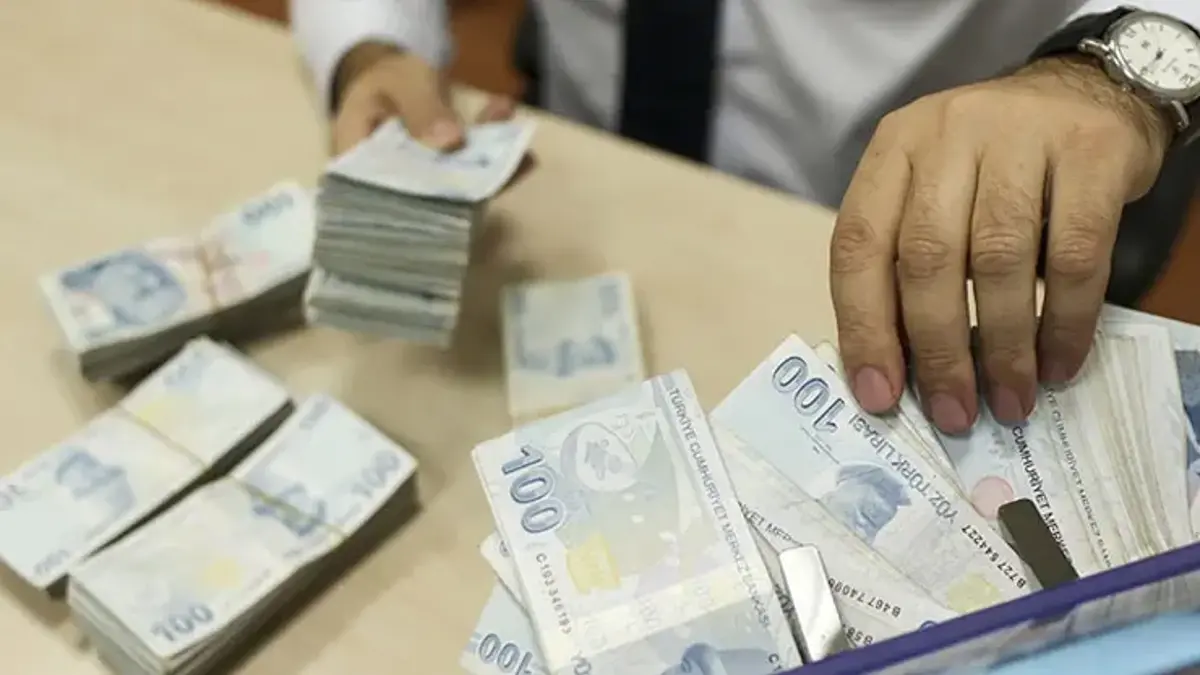 Vergi borçlarının taksitlendirilmesi için geri sayım başladı! Başvurularda yoğunluk yaşanıyor