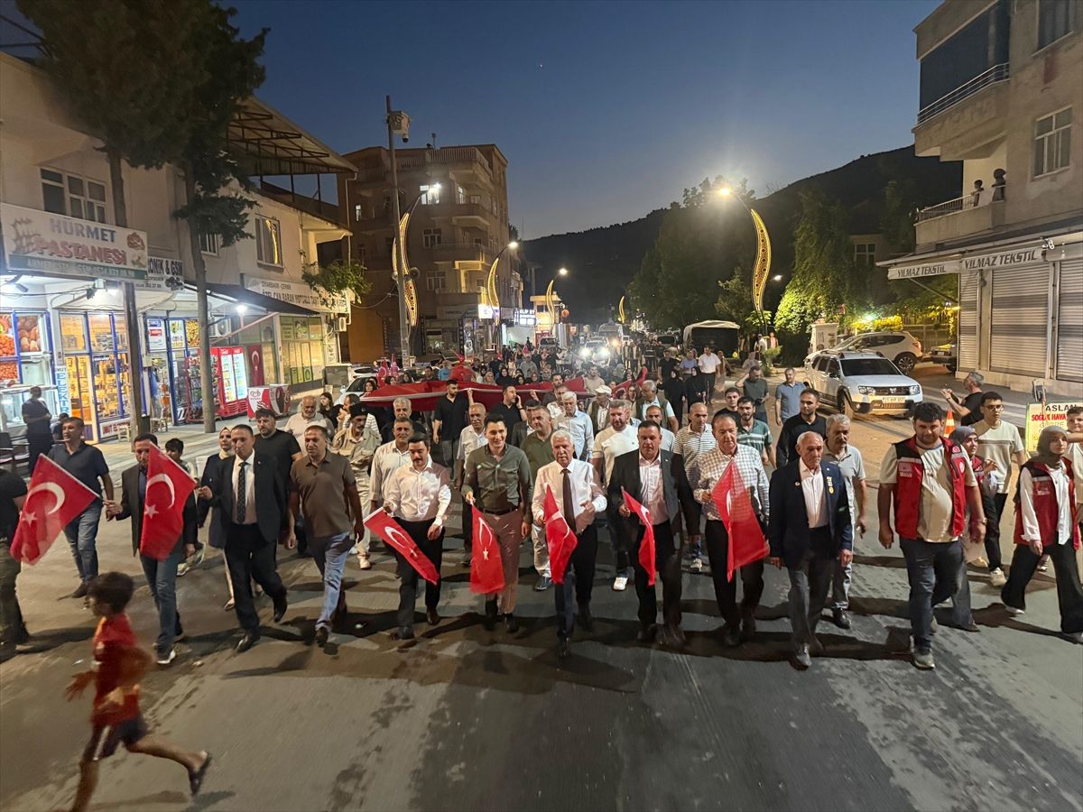 15 Temmuz etkinlikleri Diyarbakır, Elazığ, Batman ve Bingöl'de yapıldı