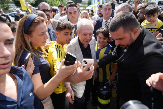 Aziz Yıldırım: İki santrforla anlaştık