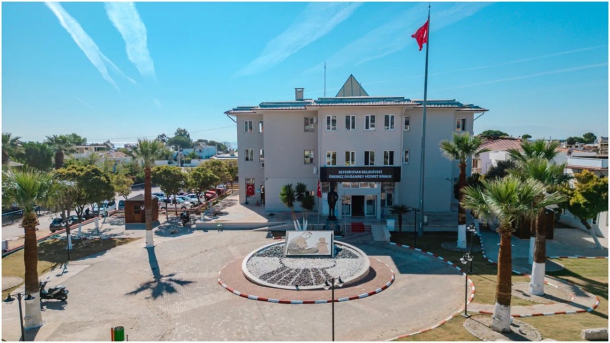 SON DAKİKA : İzmir'de rüşvet operasyonunda yeni perde: Seferihisar İmar Müdürü gözaltına alındı