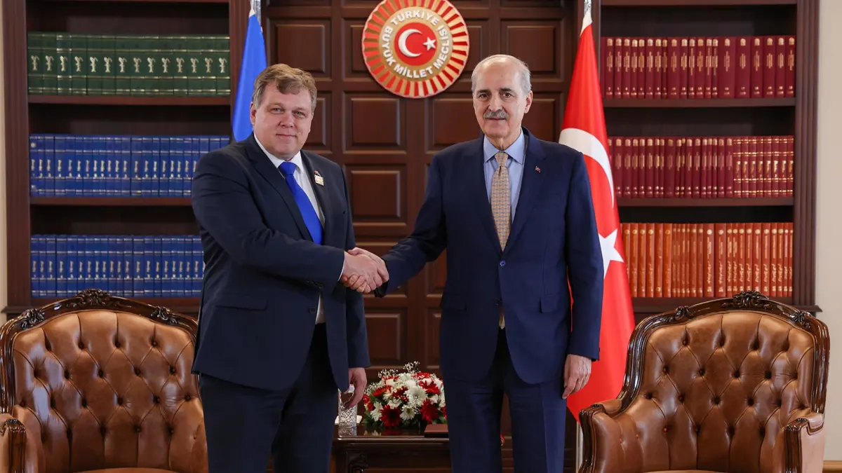 NATO Zirvesi öncesi İstanbul'da ikili görüşme: Türkiye ve Estonya arasındaki bağlar güçleniyor