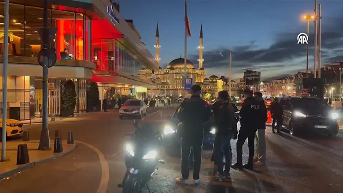 'Huzur İstanbul' uygulamasında 563 aranan kişi dahil 1018 gözaltı