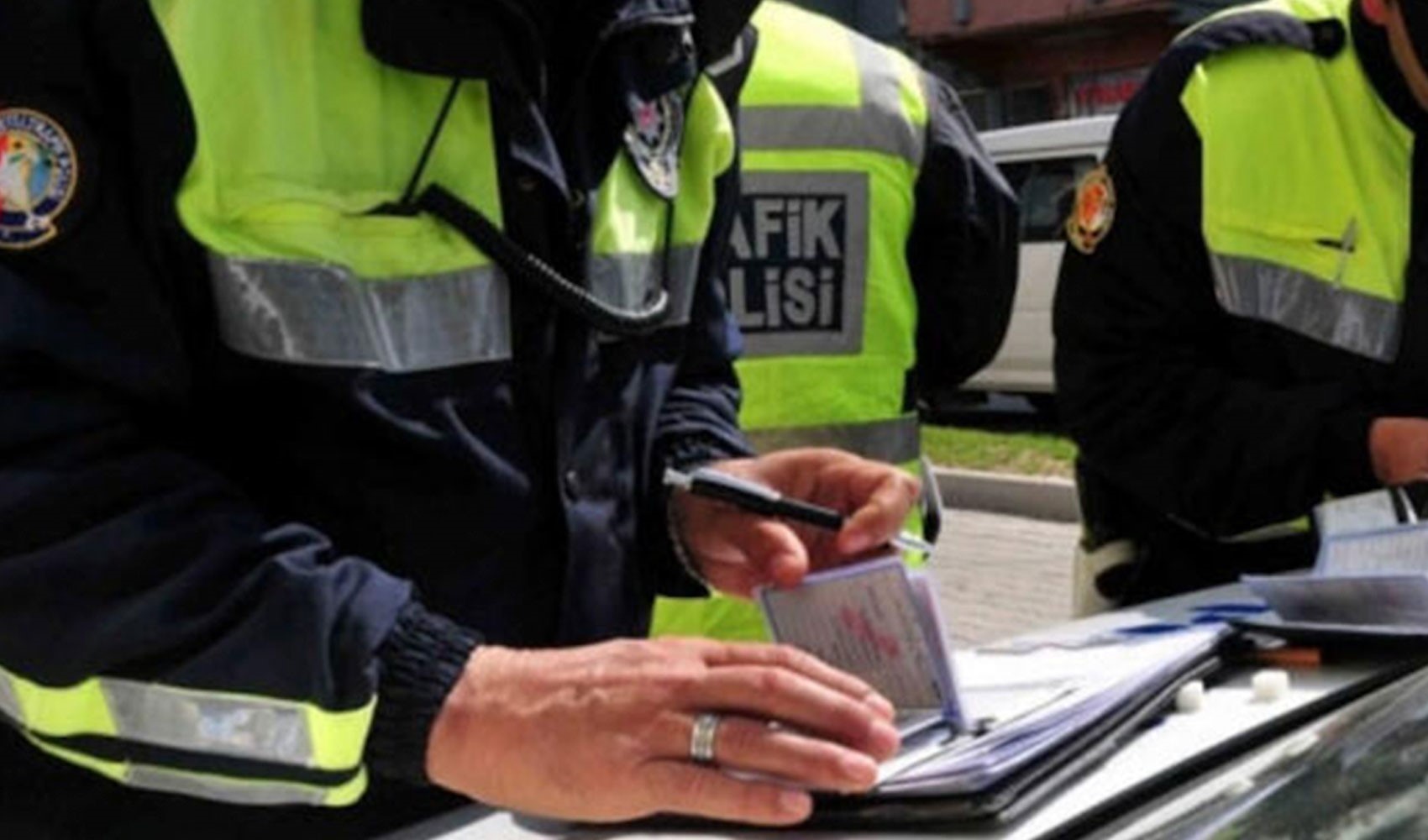 12. Yargı Paketi'nde dikkat çeken maddeler: Kötü muamele suçunda memurlara verilen cezalar ertelenmeyecek