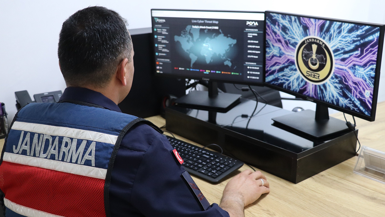 Gaziantep’te siber dolandırıcılık şüphelisi 13 şahıs tutuklandı