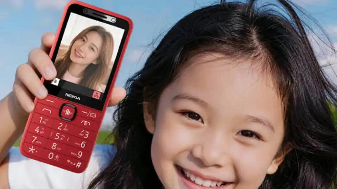 Tuşlu Nokia geri dönüyor! Hem nostaljik hem akıllı QR kodla ödeme bile yapabiliyor!