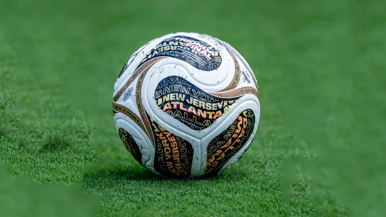 Dünya Kupası’nda dikkat çeken değişim FIFA neden son anda topu değiştirdi