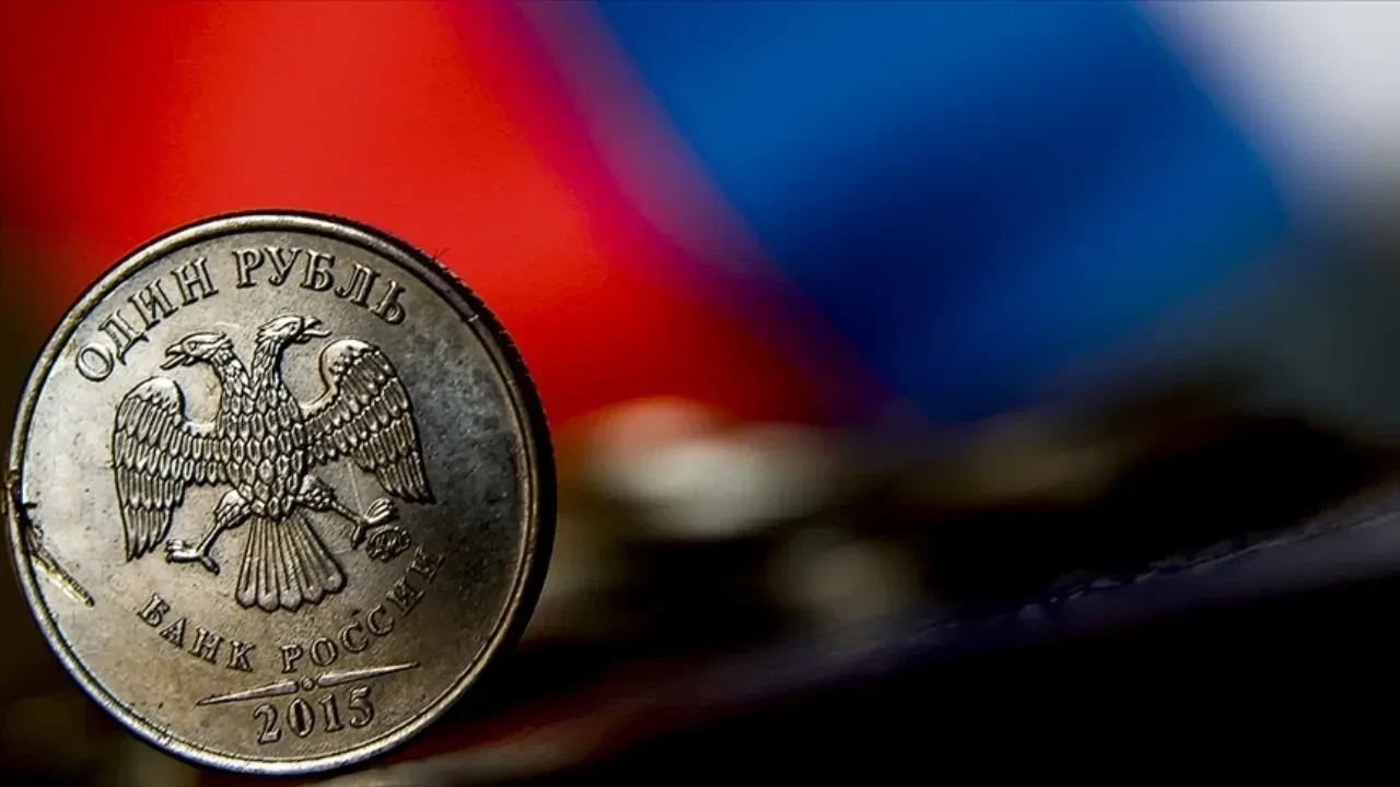 Rusya Merkez Bankası politika faizini yüzde 14,25'e indirdi