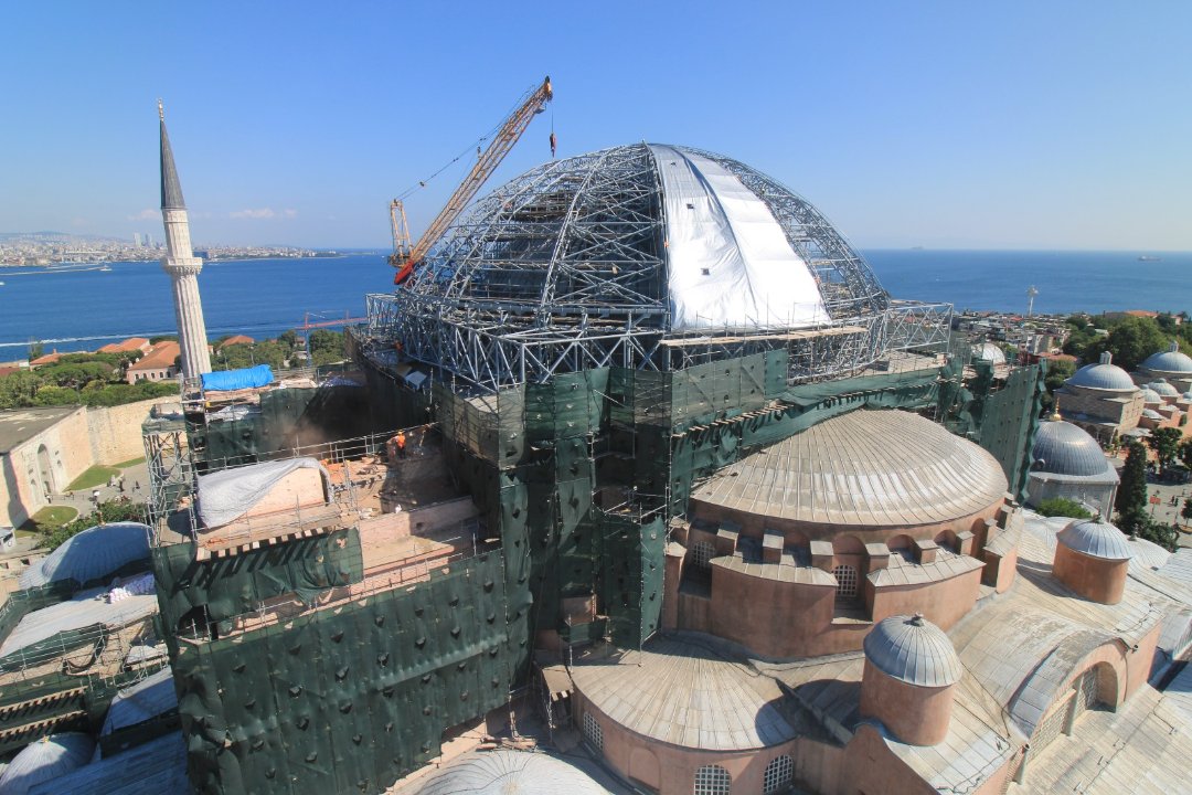 Ayasofya'nın ibadete açılışının 6. yılında Ana Kubbe restorasyonunda yeni dönem