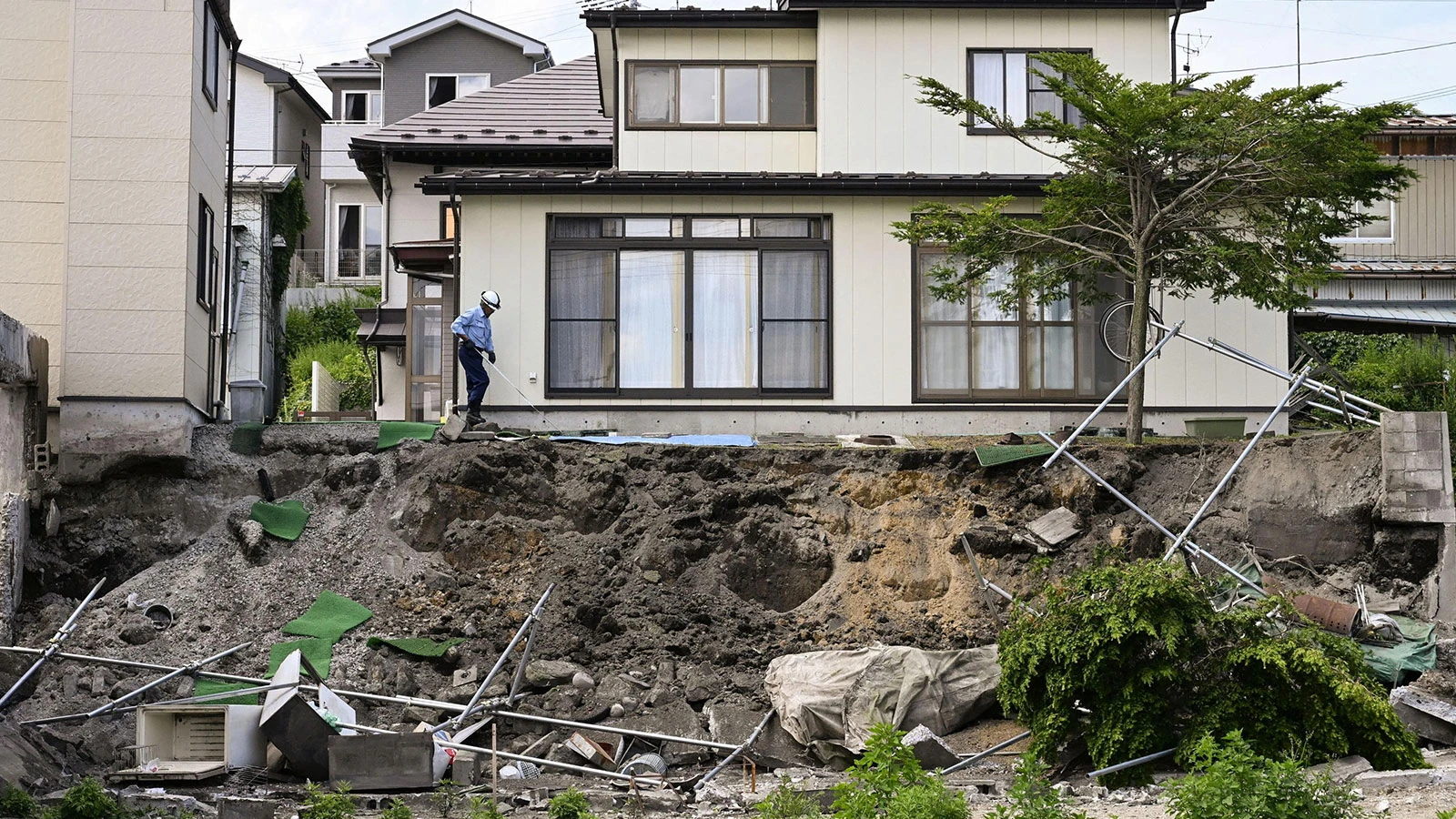 Pasifik'te deprem fırtınası! Japonya'da 5,8 büyüklüğünde bir deprem daha!
