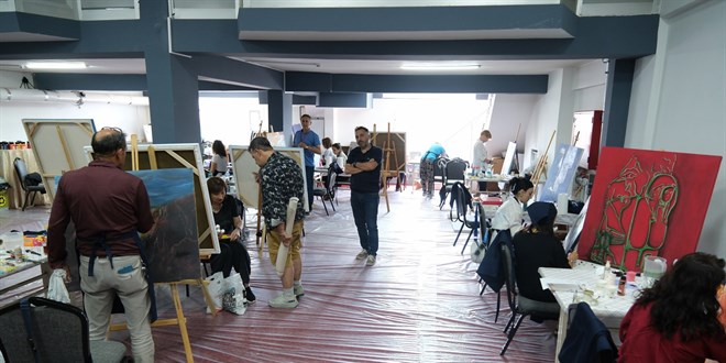 Türkiye ve 5 ülkeden gelen 34 ressam Çorum'u resmedecek