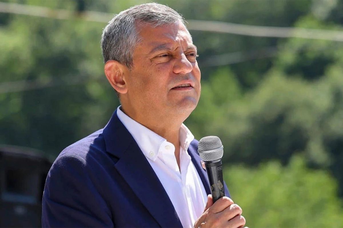 Yeni Parti adına açılan sosyal medya hesabına Özel'den jet yalanlama