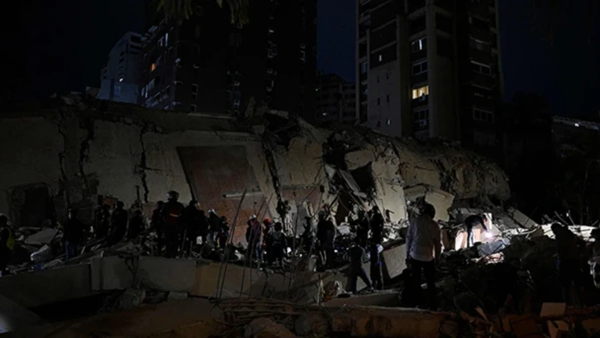Venezuella'da ard arda deprem! Çok sayıda ölü var