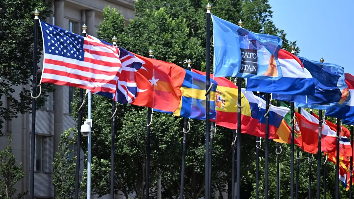 İstanbul'da NATO diplomasisi: 32 ülkeden üst düzey katılım