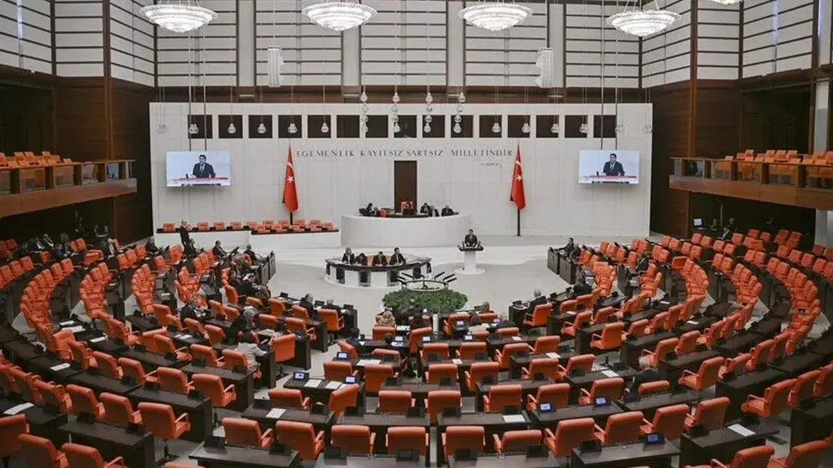 Uzman erbaşlara ilişkin düzenlemeleri içeren kanun teklifi Meclis Genel Kurulu'nda kabul edildi