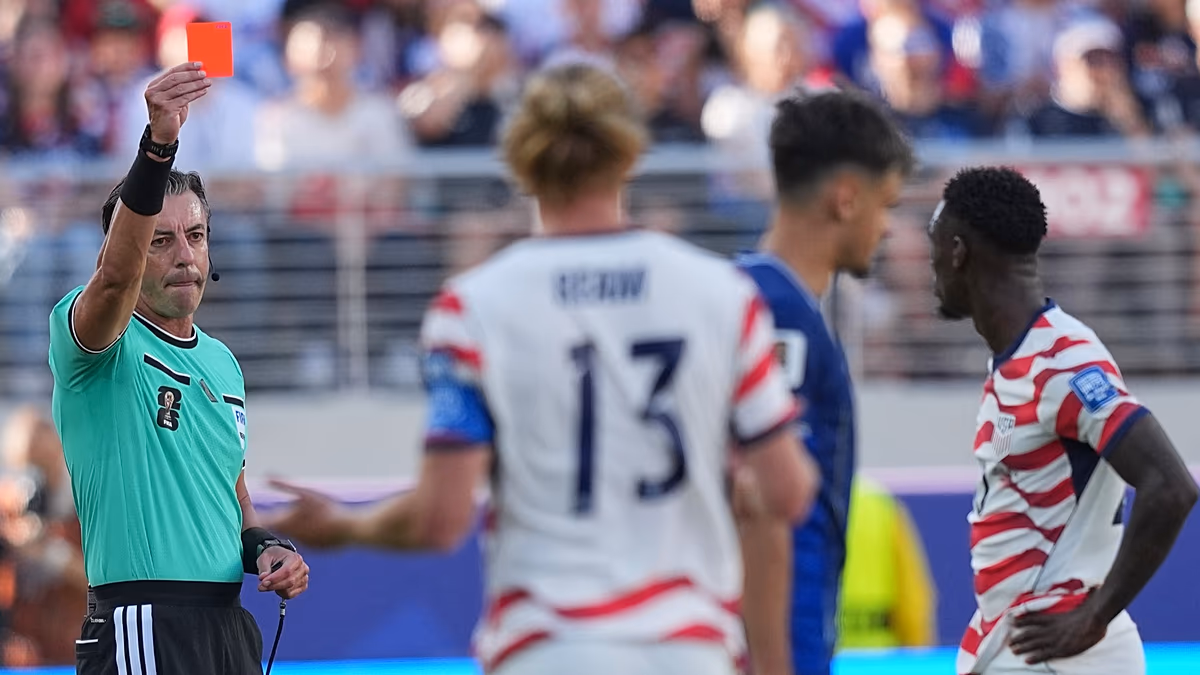 Trump'ın telefonu sonrası FIFA'dan geri adım: Balogun oynayacak