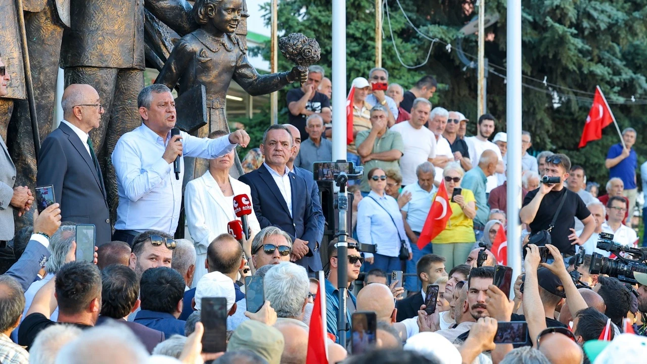 Özgür Özel, Safranbolu'da: Bu ülke kaderine el koyacak
