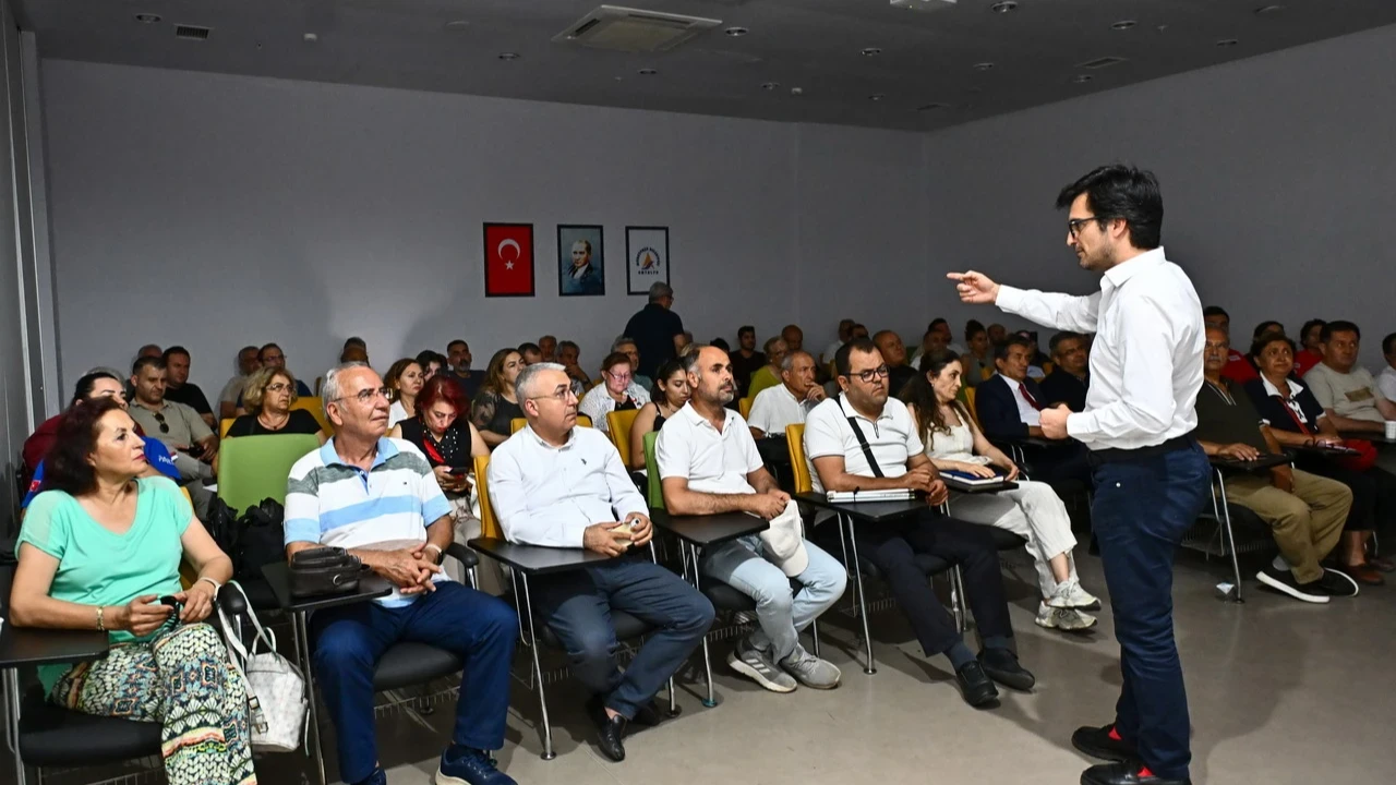 Muratpaşa ASSİM’de STK’lara sürdürülebilirlik eğitimi