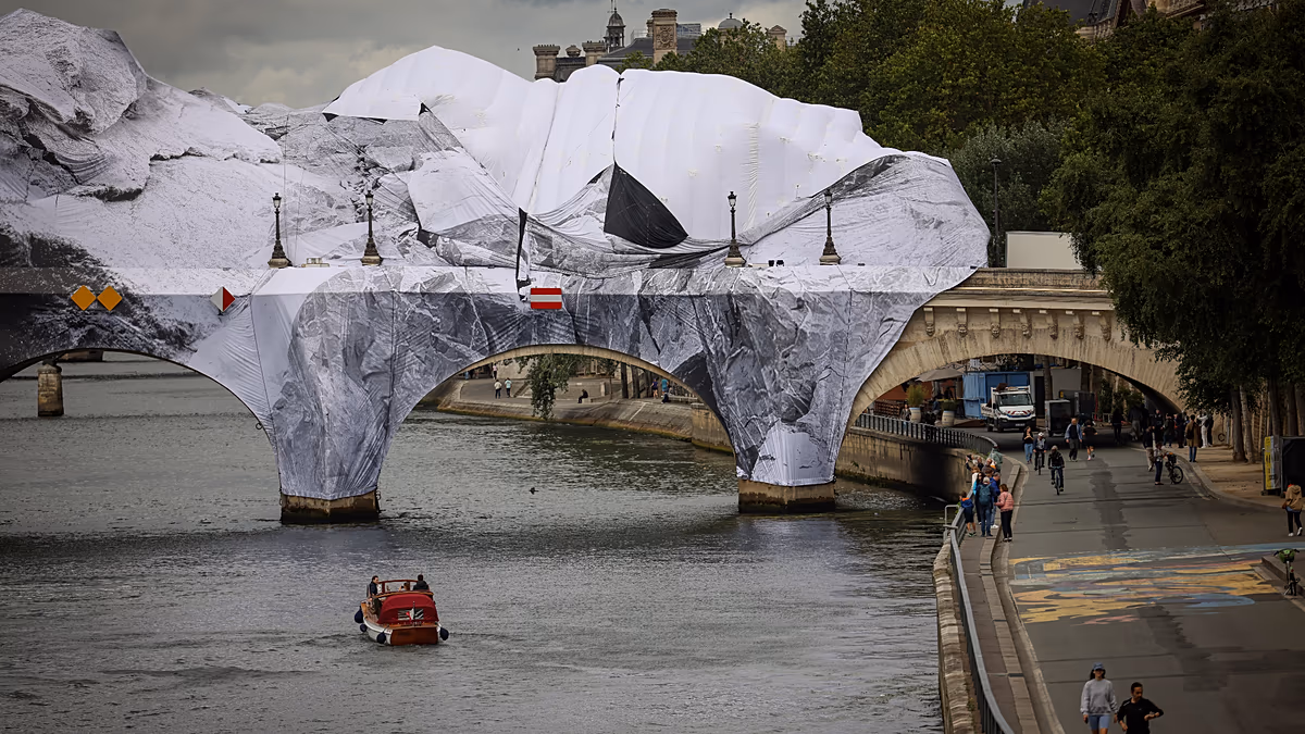 Paris: Pont Neuf'teki 'La Caverne'nin açılışı süresiz ertelendi