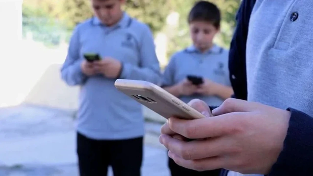 Okullarda dijital gizlilik için radikal adım