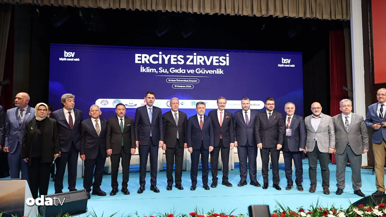 Siyasetçiler ve iş dünyası Kayseri'de buluştu: Geleceğin kalkınma ve güvenlik stratejisi masada