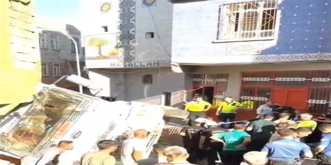 Freni boşalan kamyonun altında kalan kız çocuğu öldü