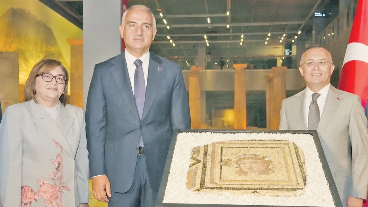 ABD’den iade edilen Zeugma Paneli ana vatanına döndü