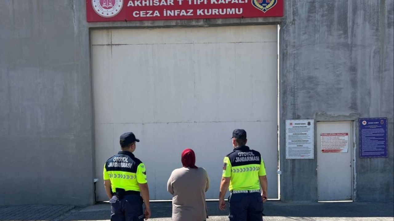 Manisa’da firari hükümlü otoyol gişelerinde yakalandı
