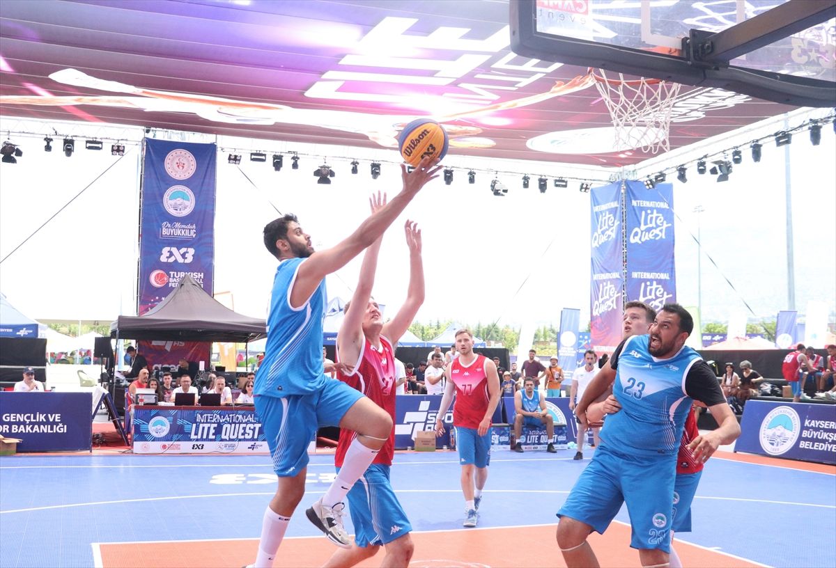 Kayseri'de FIBA 3x3 turnuvası ikinci gününde