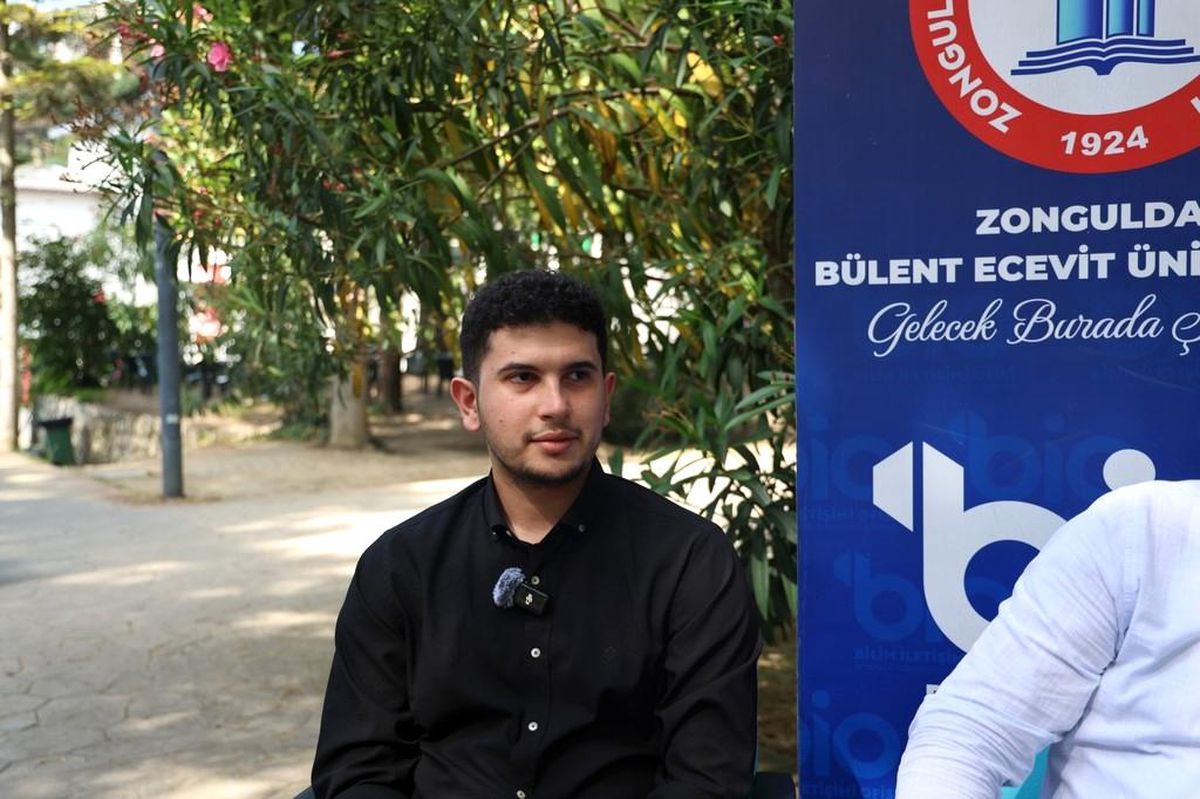 Bilim Kafe'de geleceğin meslekleri konuşuldu: Bilişim Güvenliği Uzmanlığı ve Siber Güvenlik