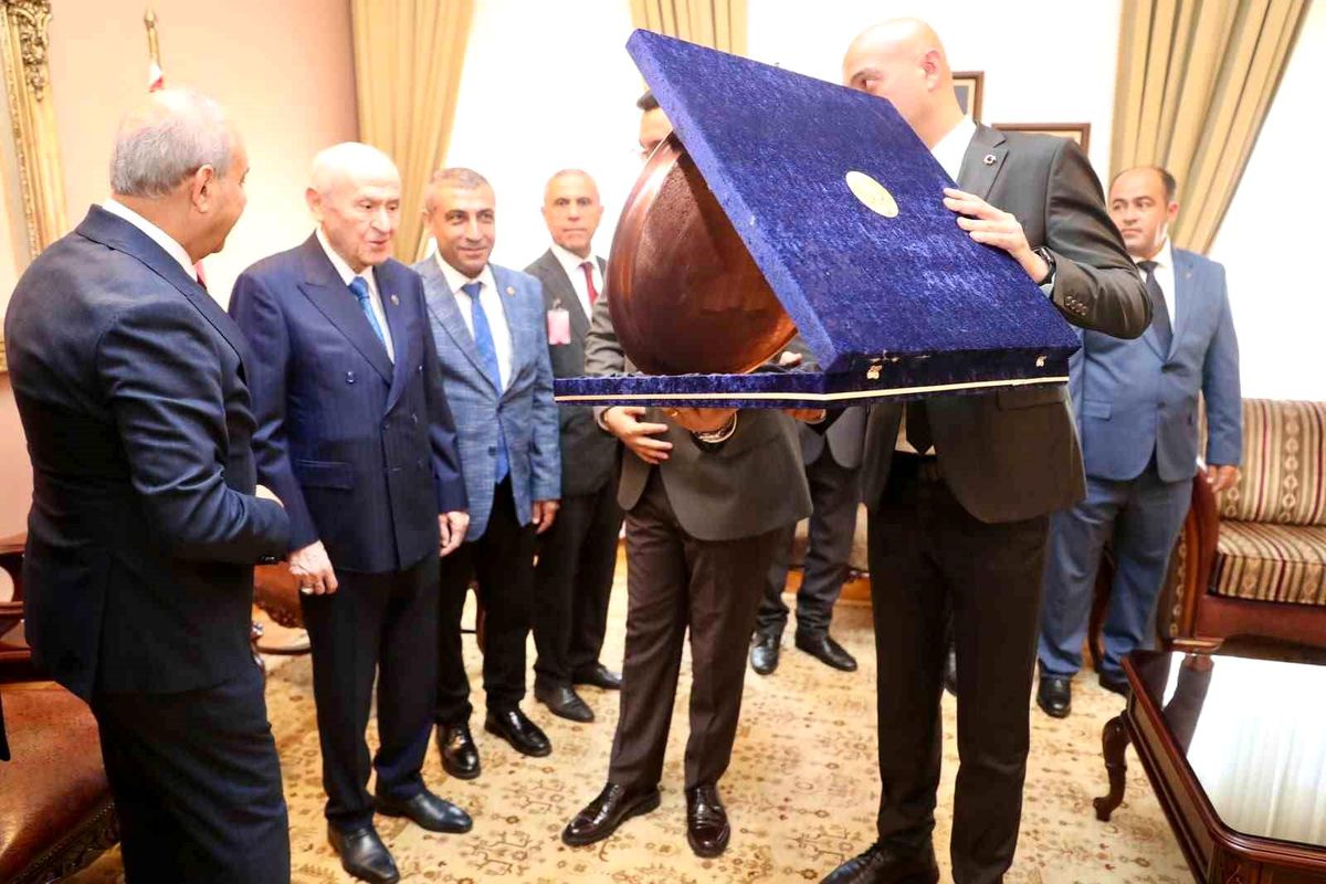 MHP Gaziantep'ten Ankara'ya çıkarma