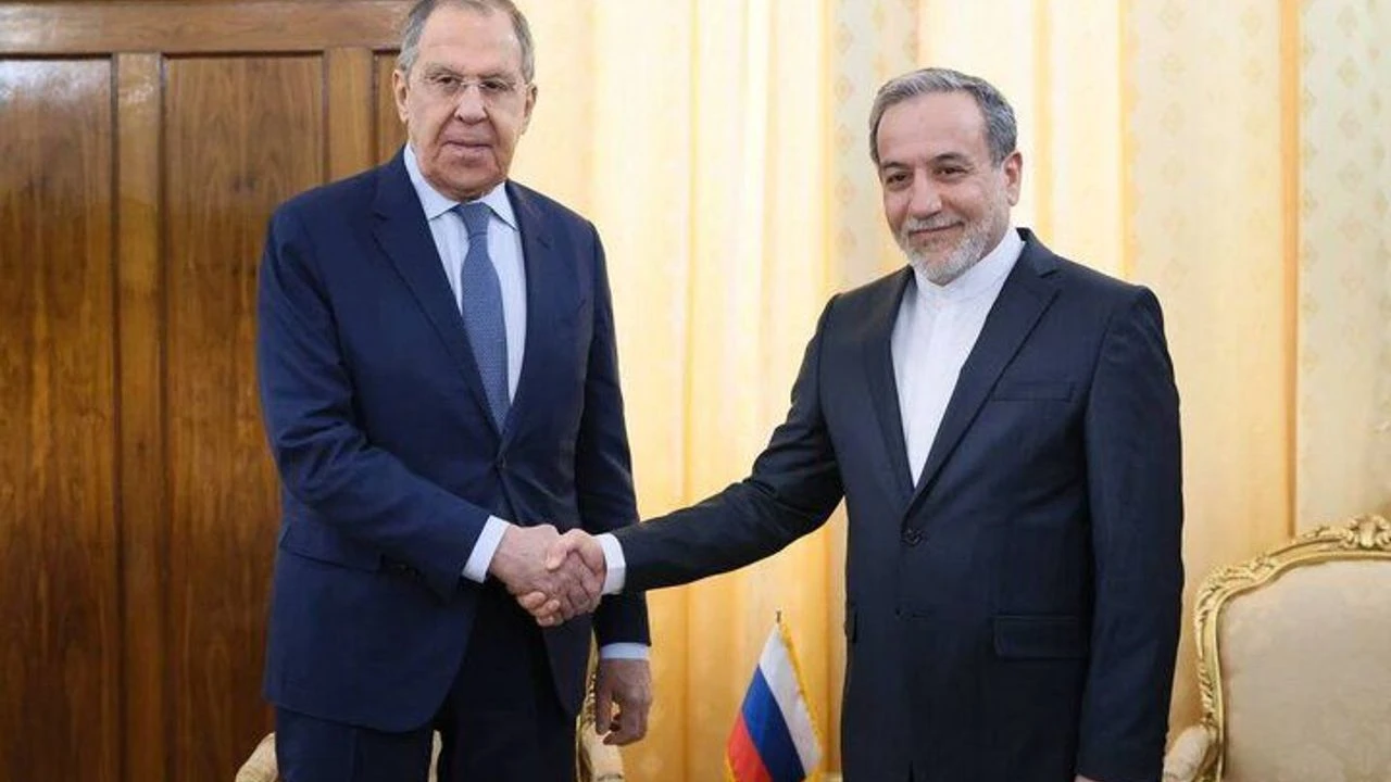 Erakçi, Lavrov'la görüştü: ABD anlaşmaya tam ve doğru şekilde uymalı