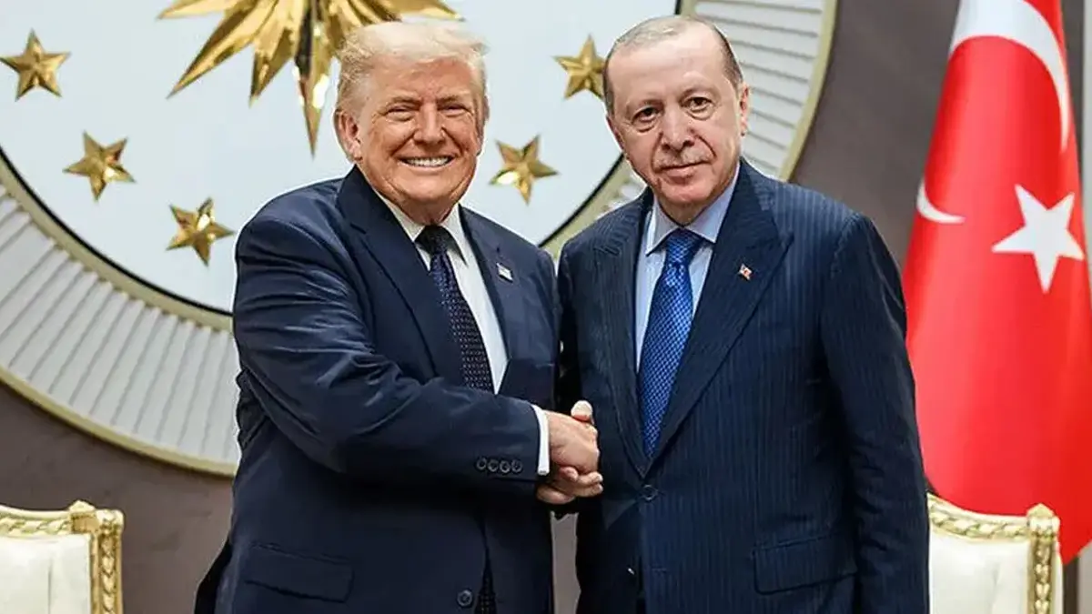 Beyaz Saray, Trump ve Erdoğan'ın tokalaştığı fotoğrafı paylaştı