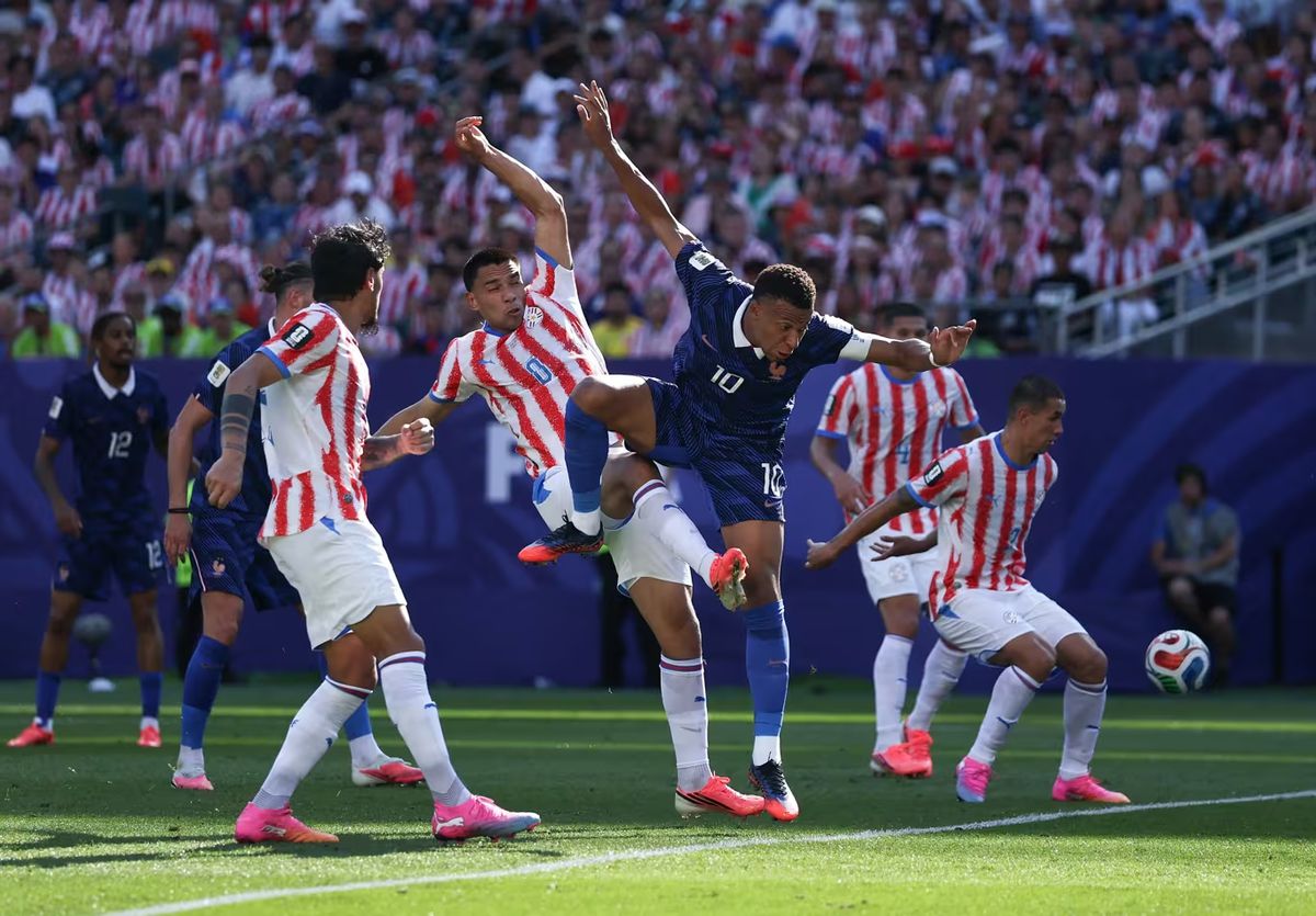 Paraguay'ı 1-0 mağlup eden Fransa çeyrek finalde