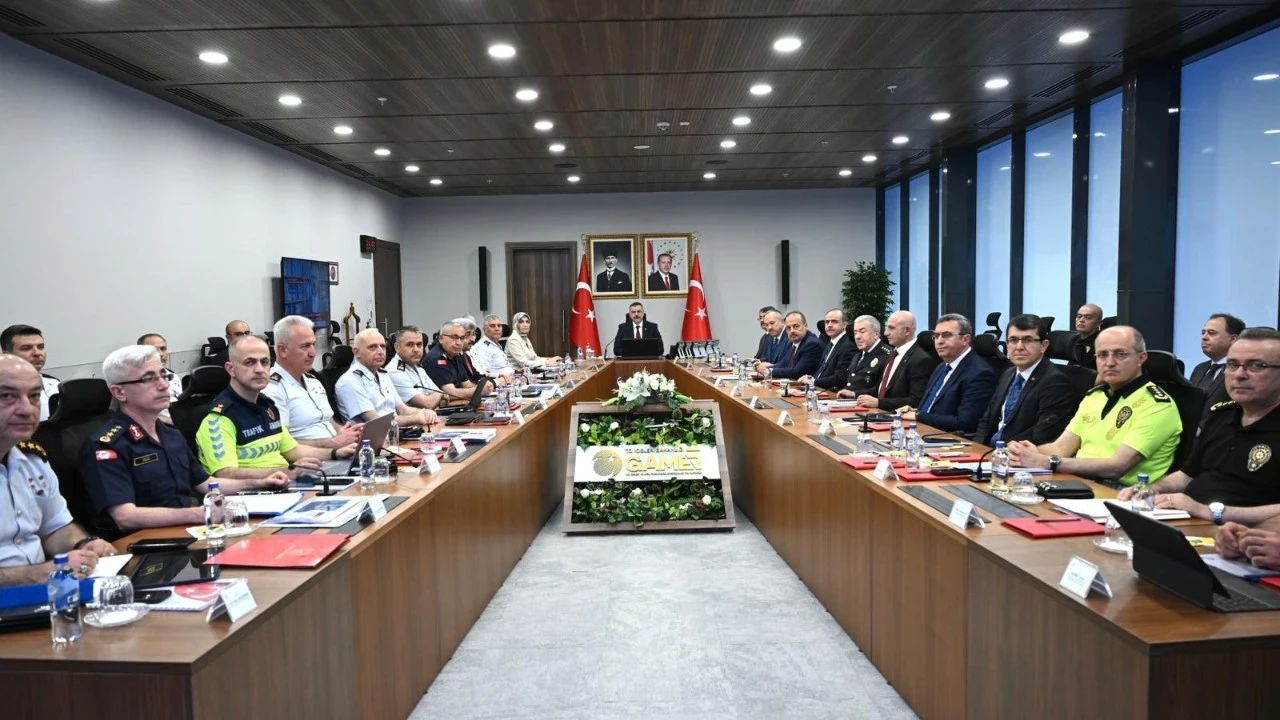 Ankara'da üst düzey NATO hazırlığı! İçişleri Bakanlığı'nda kritik toplantı: Hangi tedbirler alınacak?