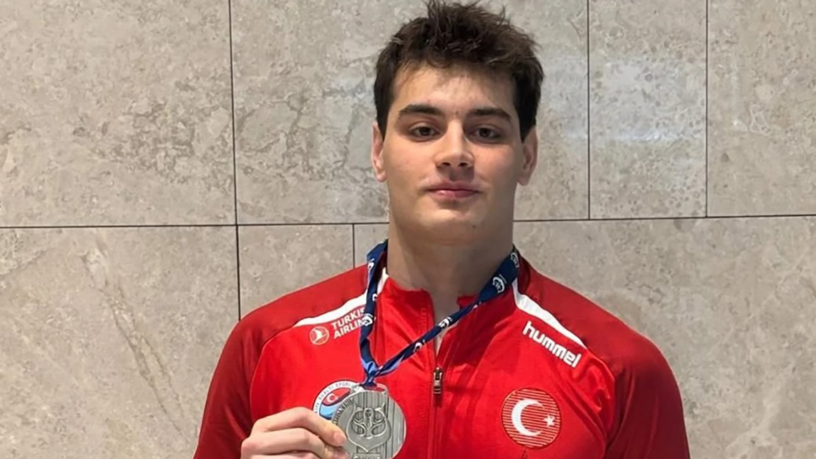 Milli sualtı sporcusu Kaan Efe Kaya dünya ikincisi oldu