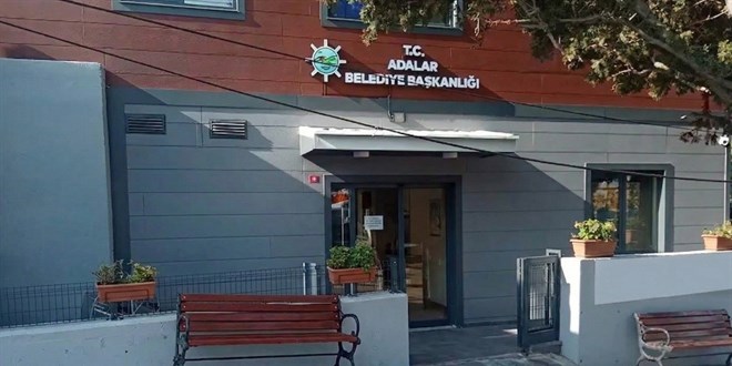 Adalar Belediyesi'ne operasyon: Başkan Akpolat gözaltına alındı