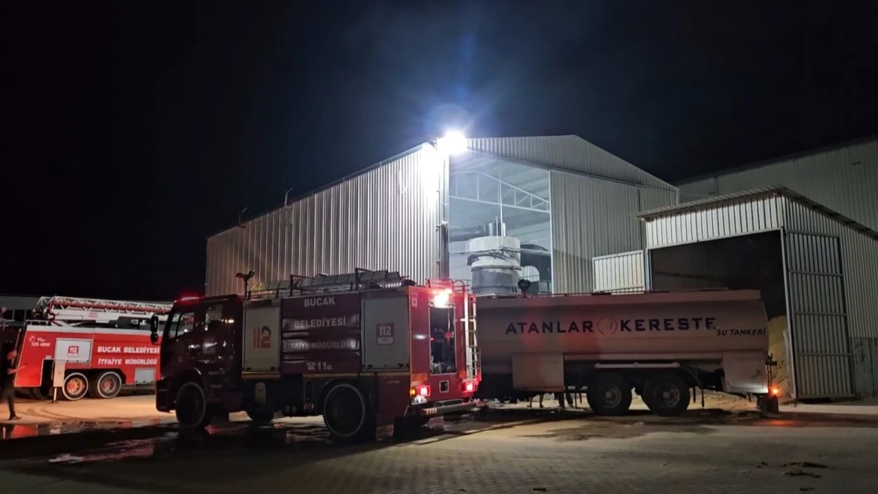 Kereste fabrikasında talaş kurutma kazanı patladı
