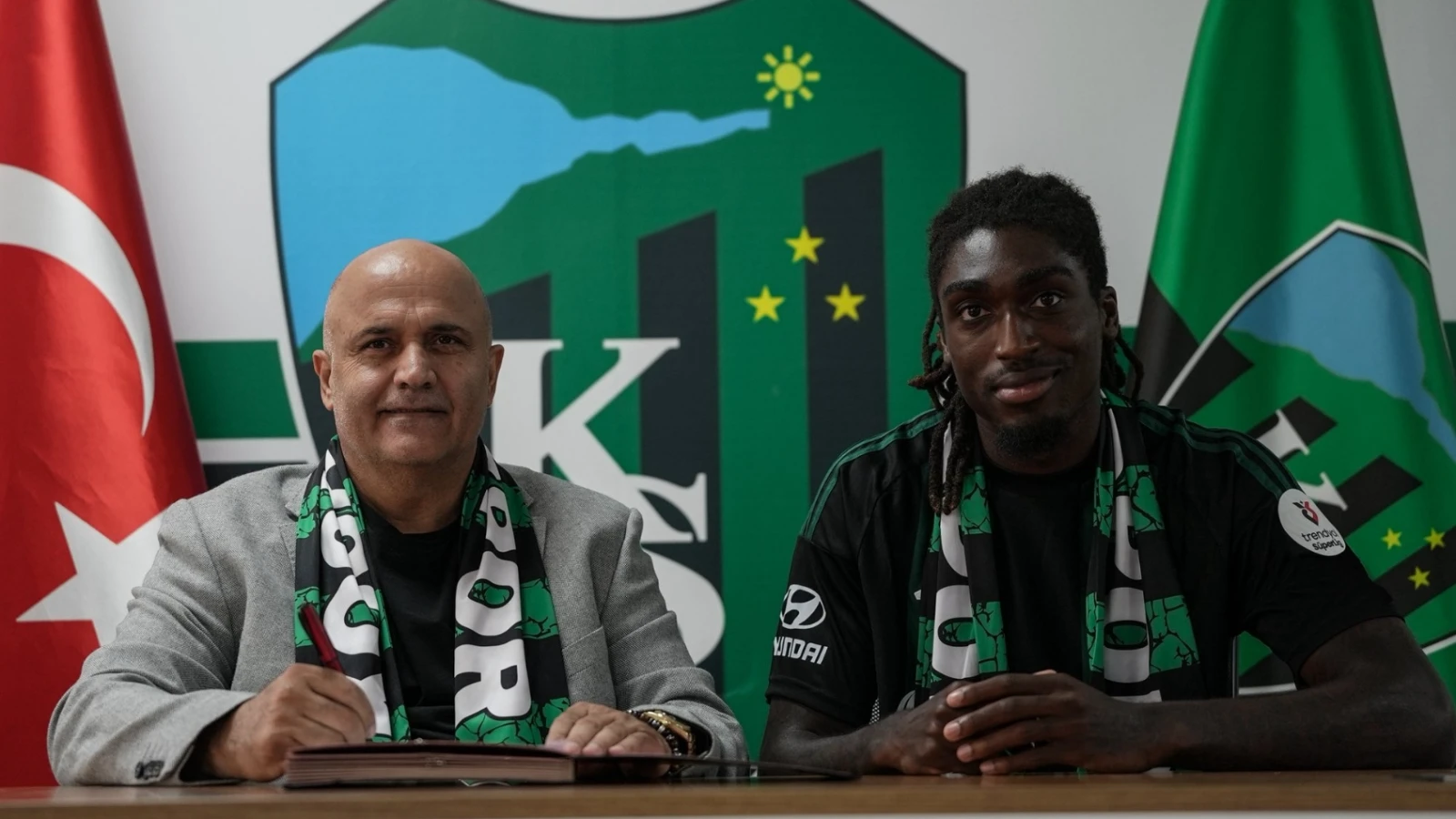 Kocaelispor, Tanguy Zoukrou'yu kiralık olarak kadrosuna kattı