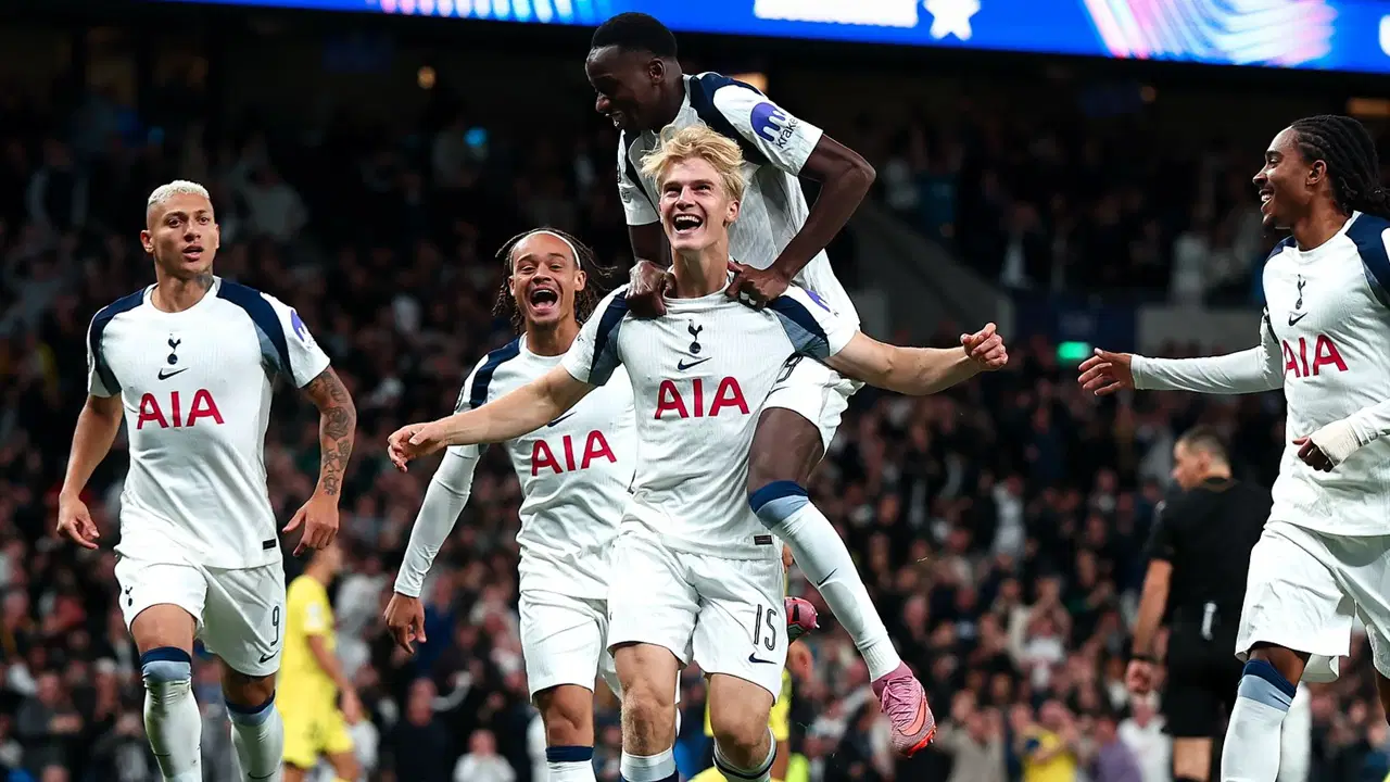 Tottenham'da sürpriz ayrılık kararı