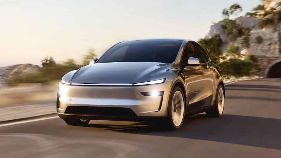 Tesla Türkiye fiyatlarına zam geldi! Model Y'nin yeni fiyatları belli oldu: İşte Tesla fiyat listesi Temmuz 2026