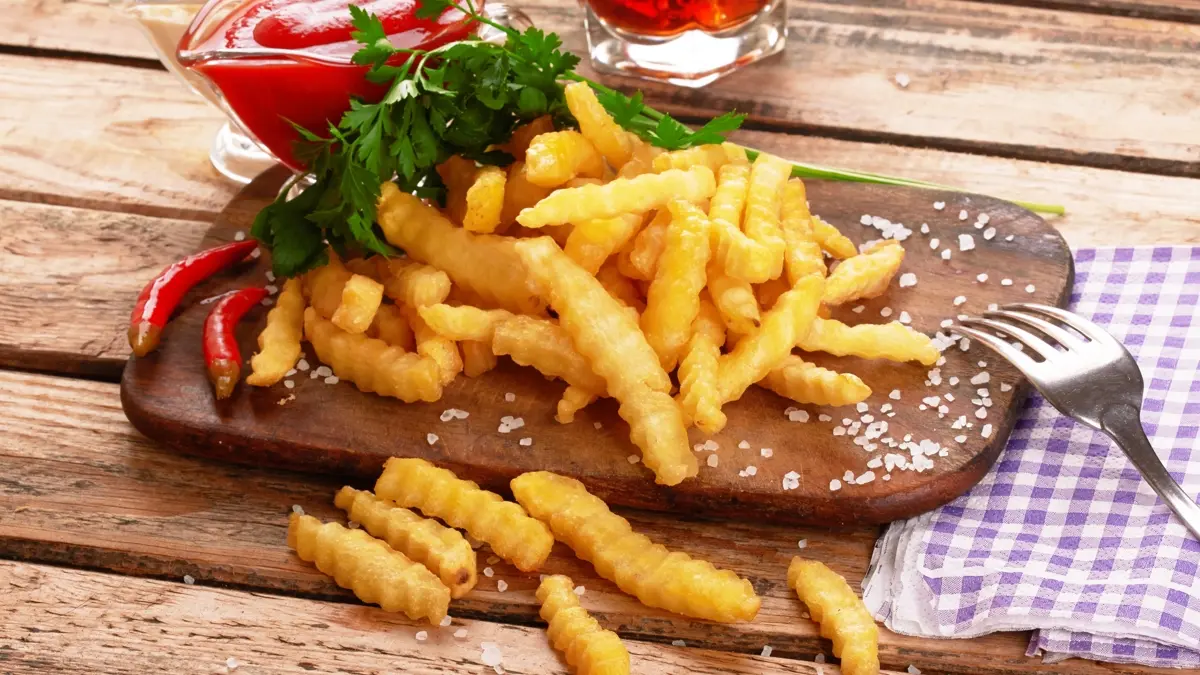 Kahvaltılık çıtır patates tarifi: Ekmeksiz de doyuruyor