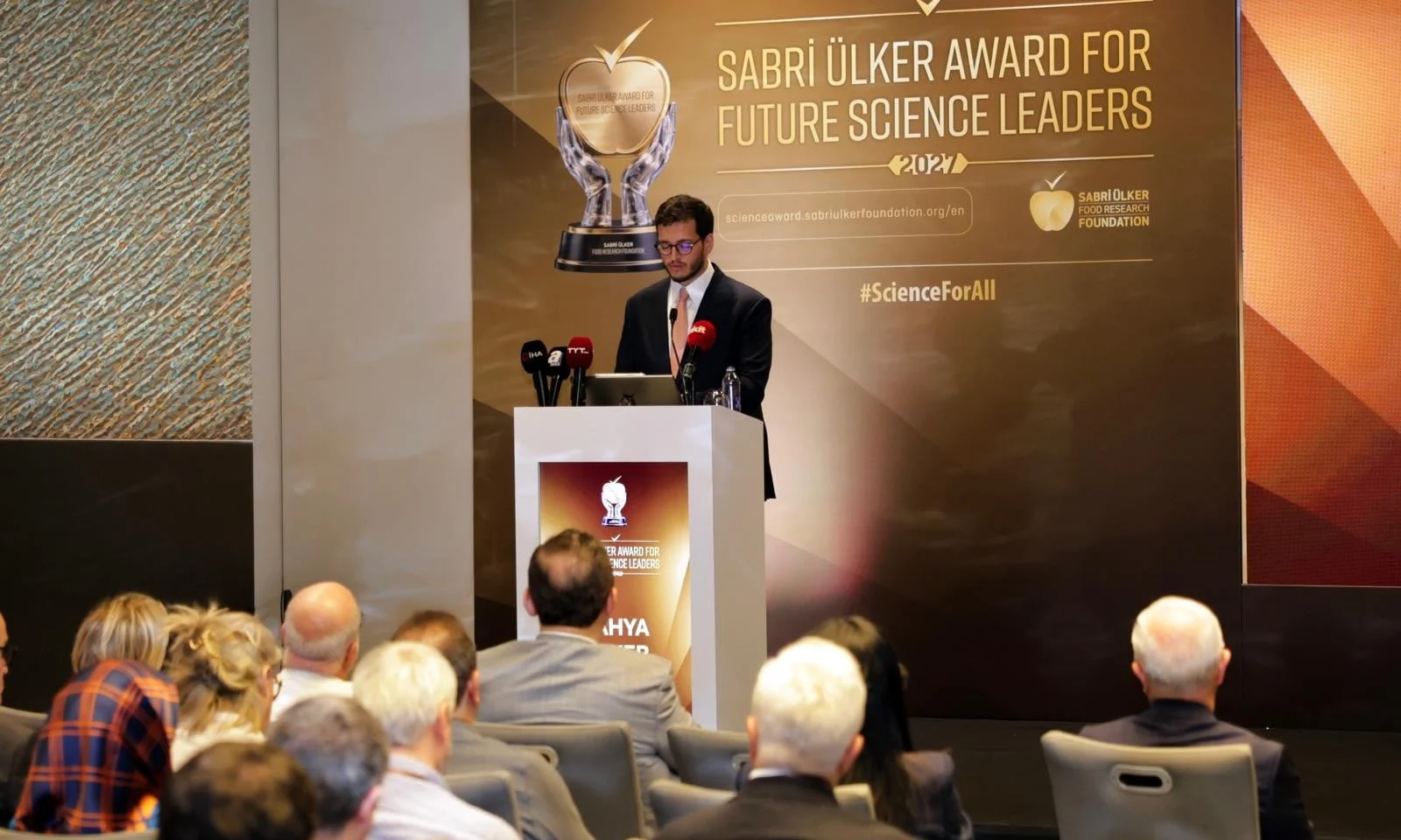 Sabri Ülker Vakfı, “Bilim Elçileri”yle küresel bilim ekosistemine ilham verecek