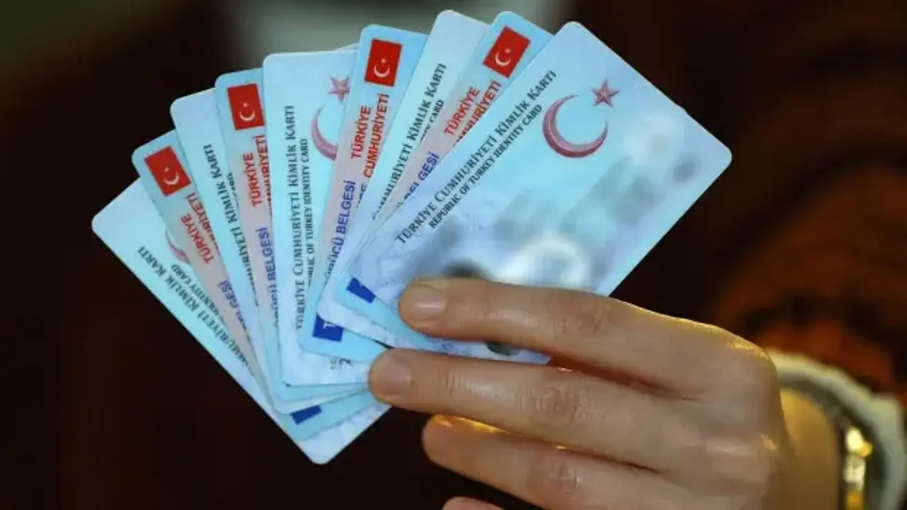 Milyonlarca kişiyi ilgilendiriyor: Ehliyette yeni dönem!